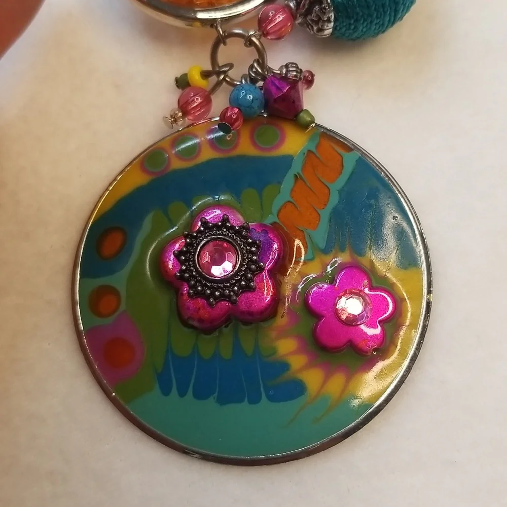 Bohemian Chunky Beaded Floral Pendant Necklace - Picture 3 of 9